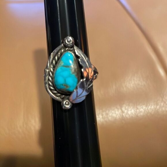 Vintage Navajo Sterling Silver Ring with Leaf Wrap - Picture 1 of 7